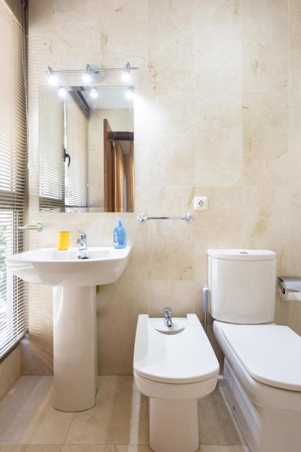 Home2Book Bright & Comfy Apt Santa Cruz Center Bagian luar foto
