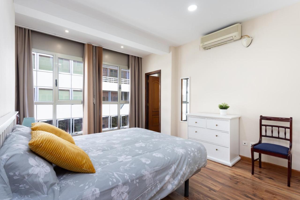 Home2Book Bright & Comfy Apt Santa Cruz Center Bagian luar foto