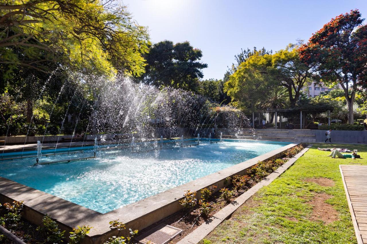 Home2Book Bright & Comfy Apt Santa Cruz Center Bagian luar foto